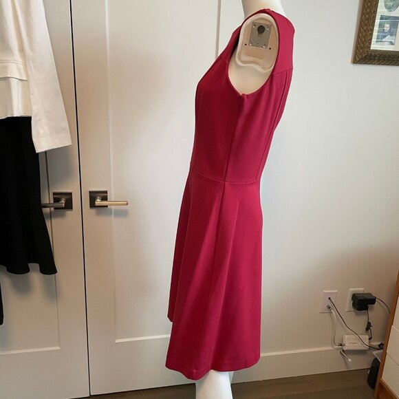 Brooks Brothers Sleeveless Boat Nk Fit & Flare Rayon Nylon Blend Dress Red Sz 6 - Picture 2 of 14